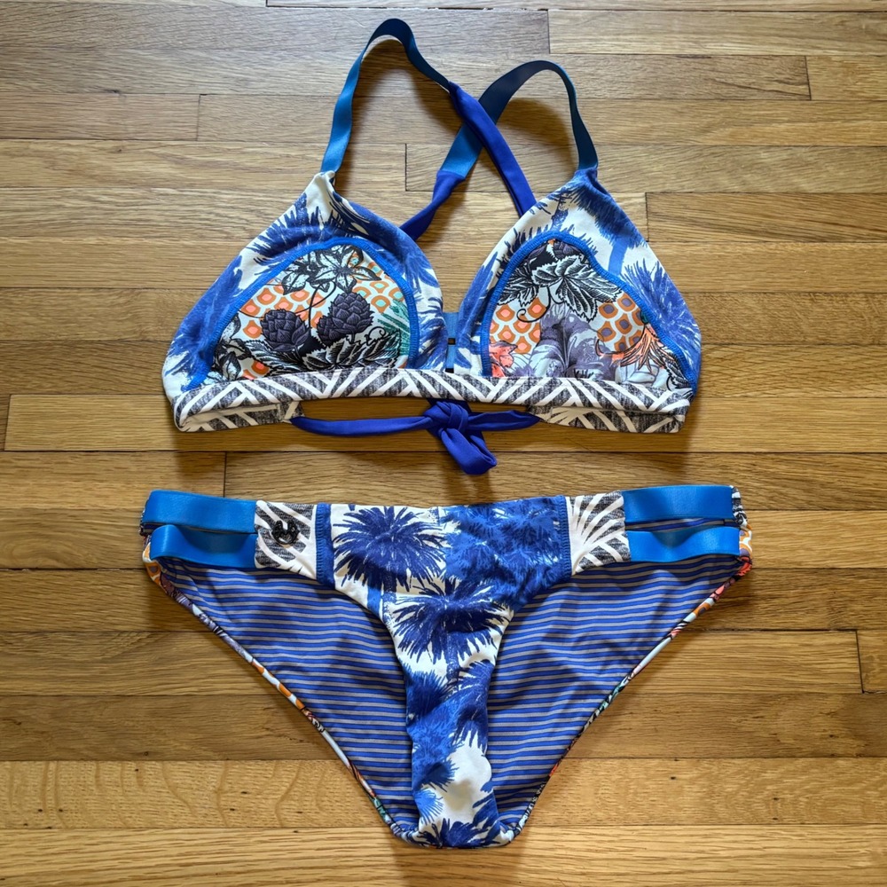 Maaji Bikini Reversible Sporty Strappy Floral Blue Women L? Patterns Surf Beach